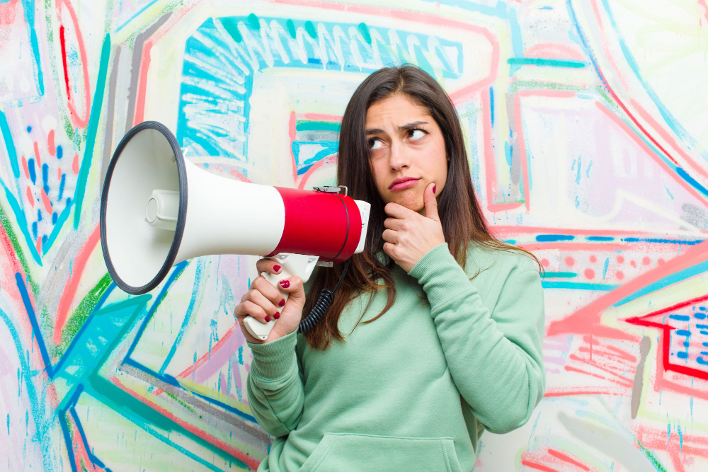 Qual é a Finalidade do Anúncio? Entenda o Papel da Publicidade no Contexto Atual